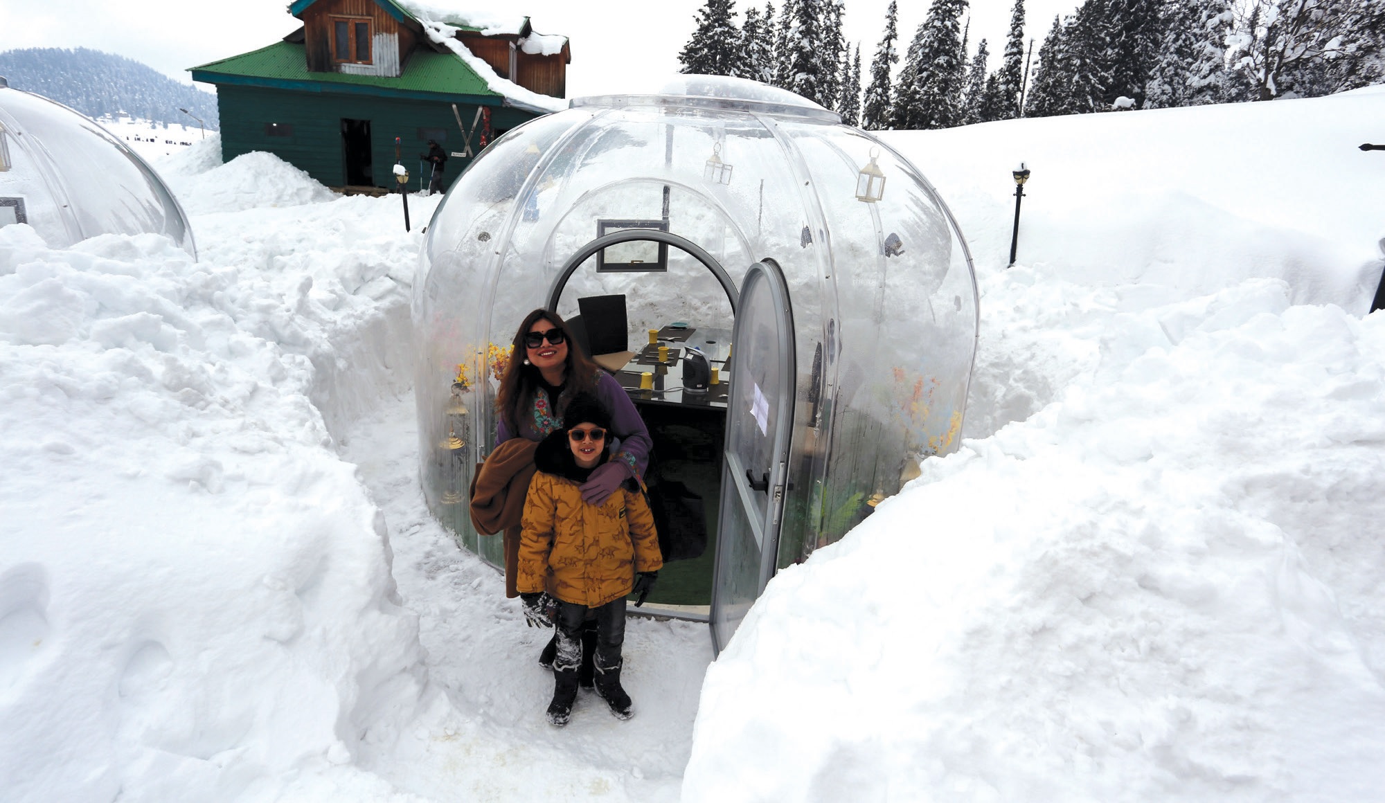 Play Snow Secure Igloo Structure